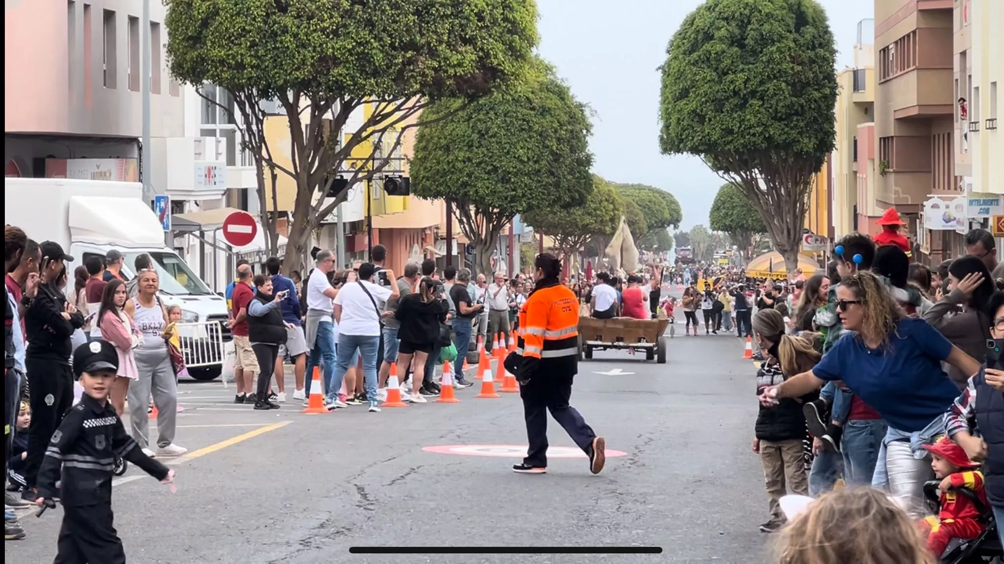 Los Arretrancos Muestran El Camino Del Carnaval De Puerto Del Rosario