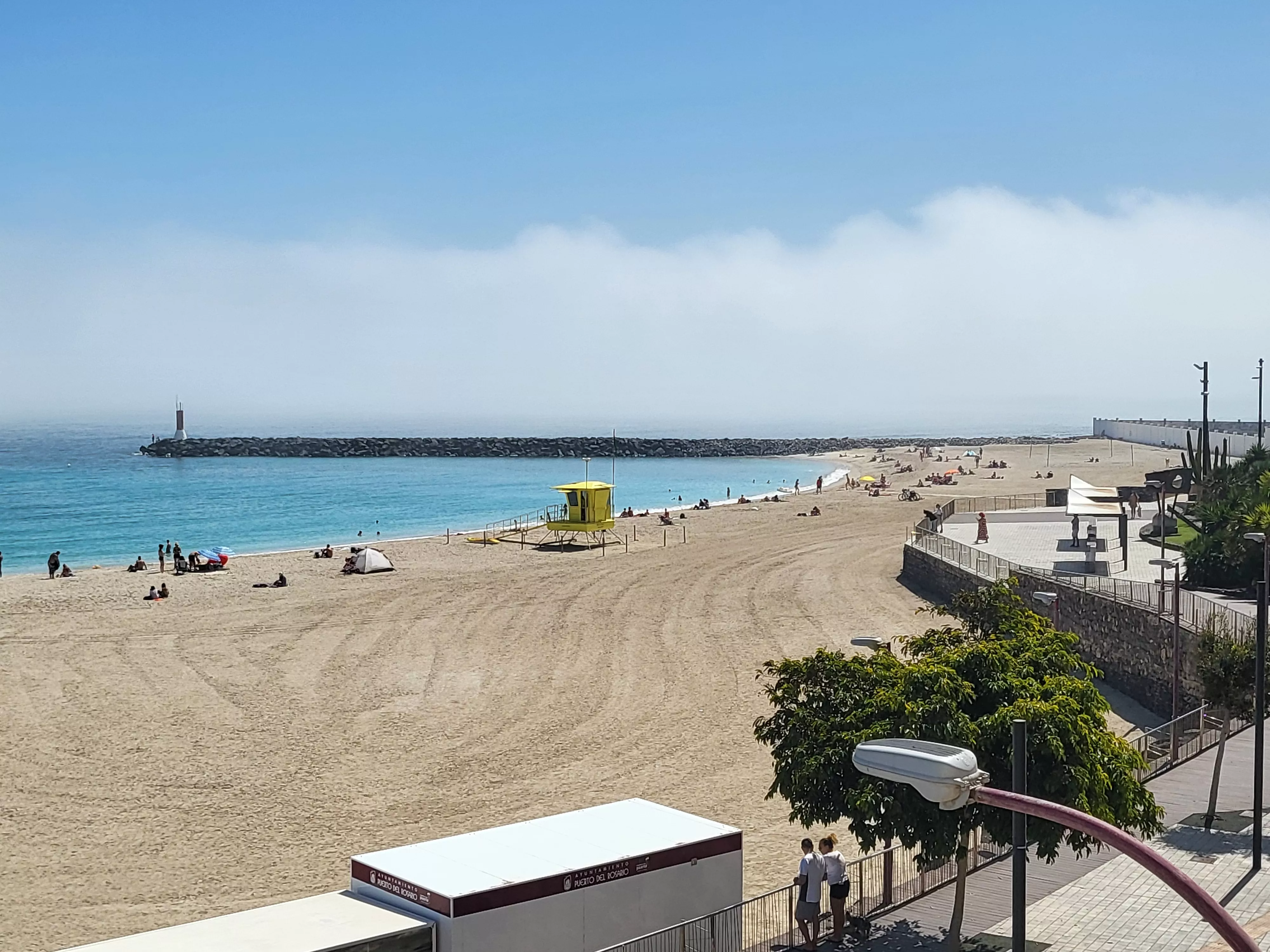 An unusual fog surprises several areas of Fuerteventura “It looks like London!”